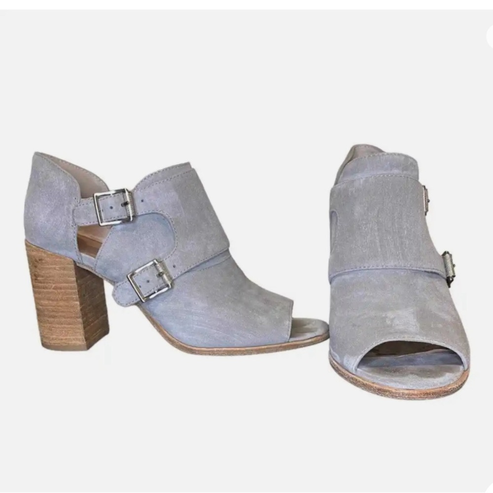Light grey suede open toe booties